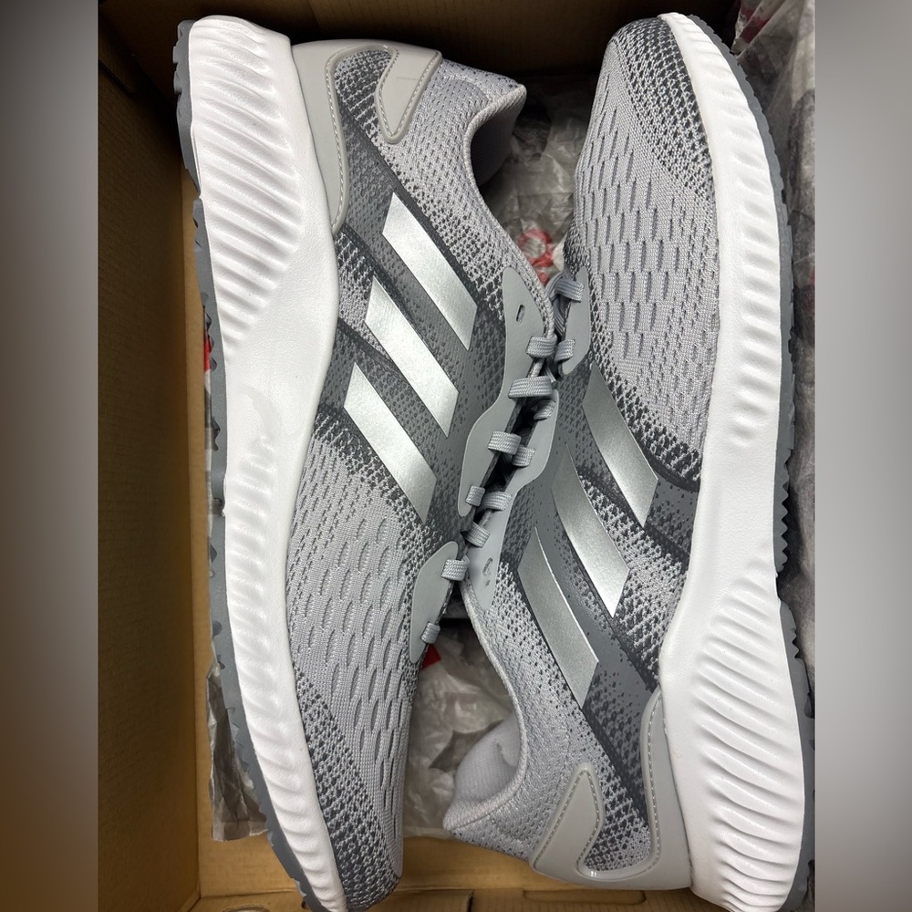 Adidas Aerobounce Gray Running Shoes